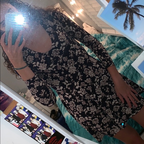 🆕Dress💜 - Picture 2 of 4